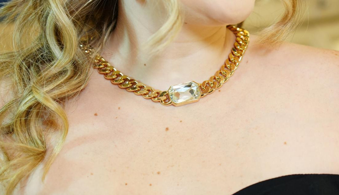 COLLAR