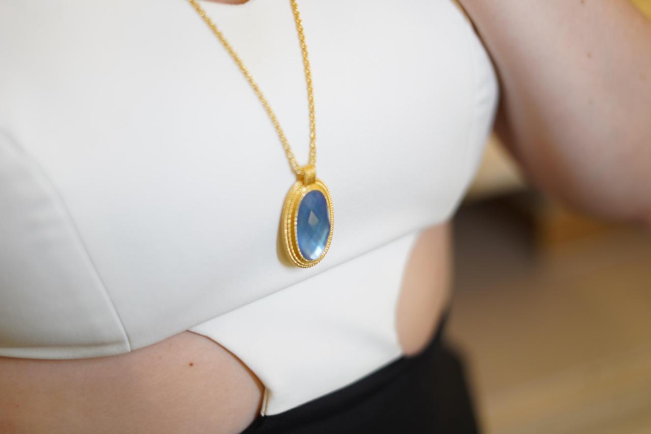 COLLAR