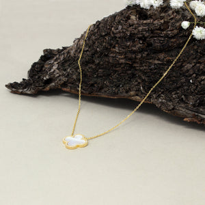 Collar trebol mediano gold